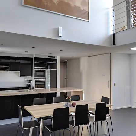Villa *